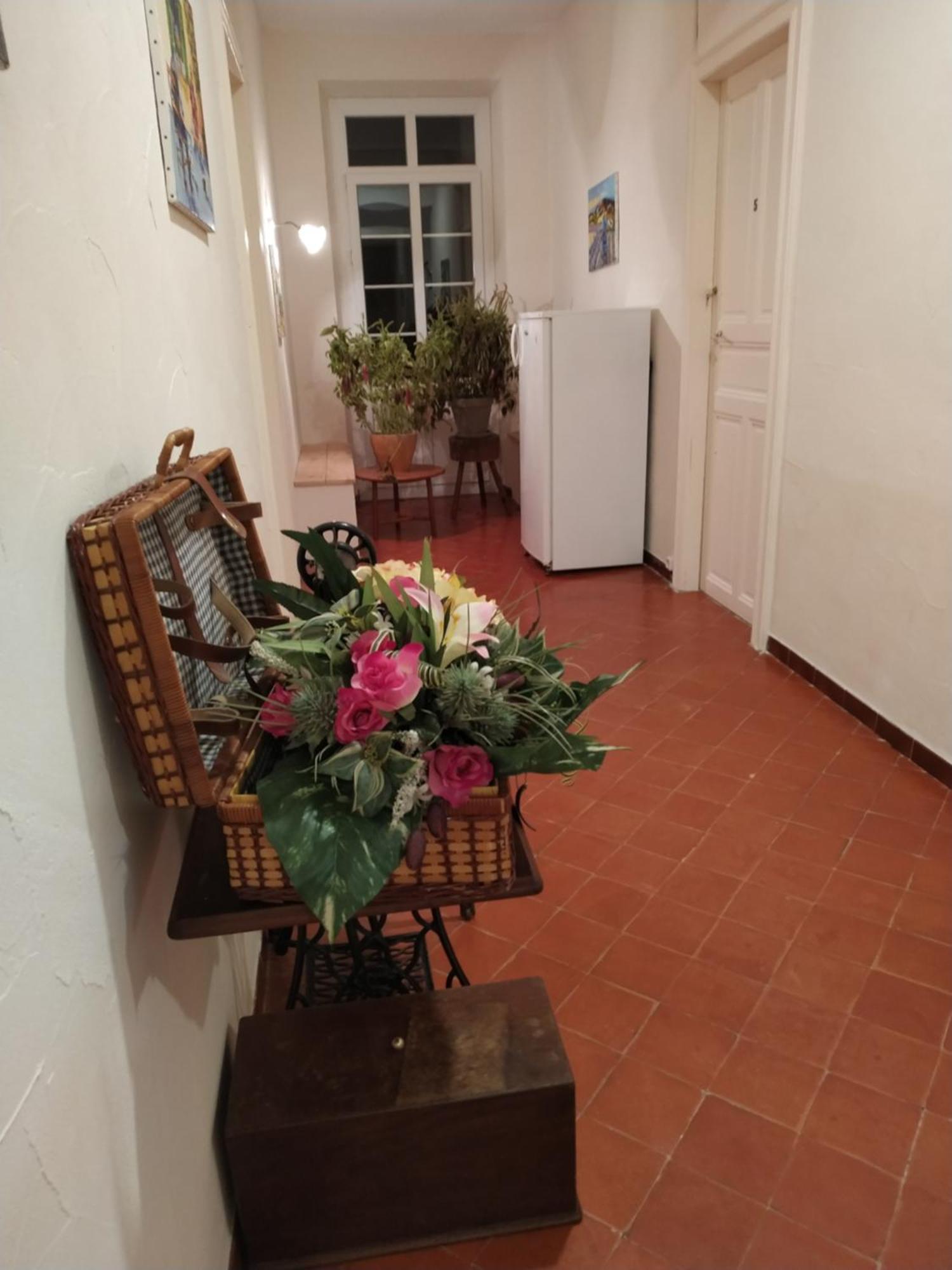 Chambre D'Hotes De Lamy 2 Pierrerue  Zewnętrze zdjęcie
